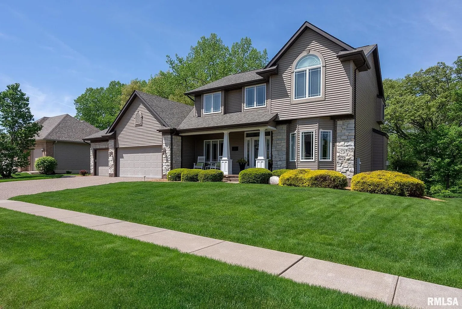 9000 Highland Dr photo 1