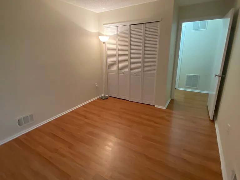 269 Kempsey Dr — Photo 15