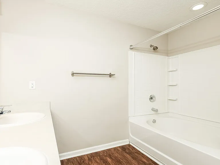 3800 Falcon Crest Dr — Photo 12