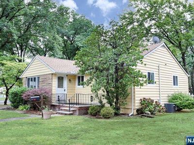 88 Hazelhurst Ave, Glen Rock, NJ, 07452
