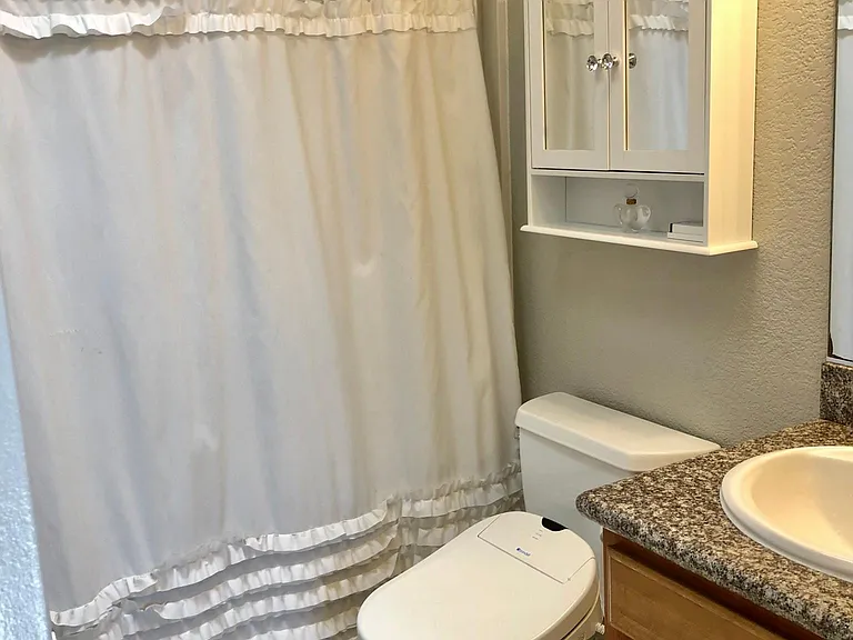 En-suite bathroom