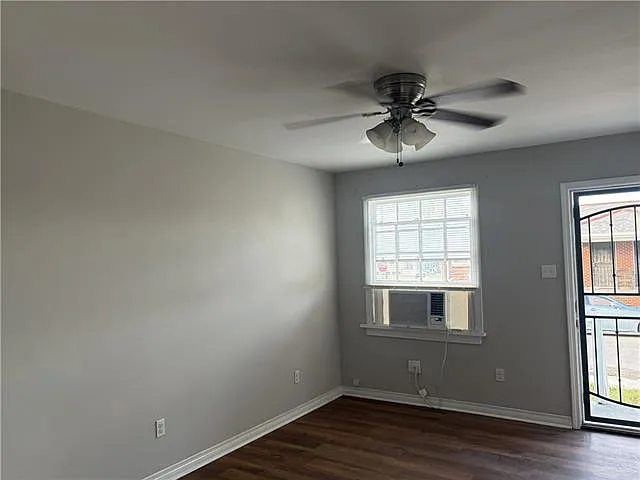 2 bed, 1.0 bath, 728 sqft, $1,475 — Photo 3