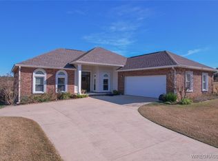 112 Cannondale Cir, Cowarts, AL 36321