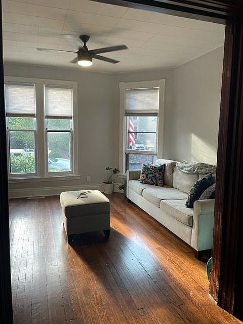 1st image of 138 Mariner St APT 1