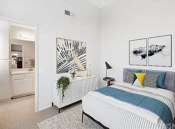 4th image of 15135 Nordhoff St Unit 20
