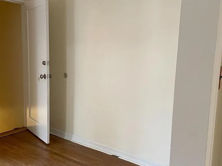 138 Midland Pl — Photo 3