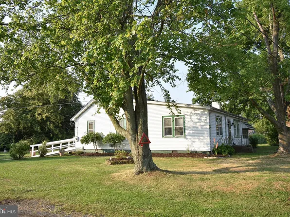 21585 Camper Cir, Tilghman, MD 21671