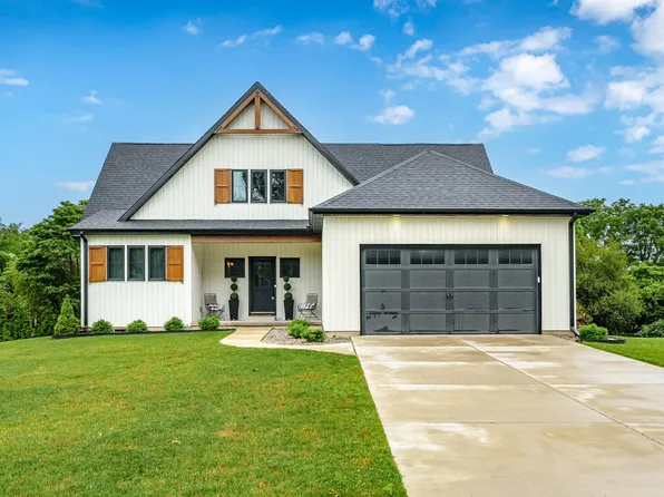 7945 Harvest Hill Ln, Kalamazoo, MI 49009