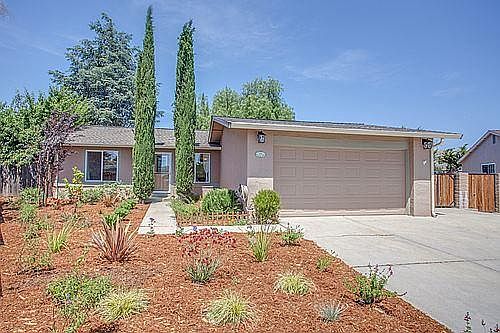 1st image of 1445 Willow Ct