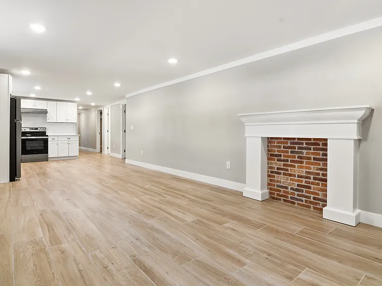1592 Meade St #B — Photo 10