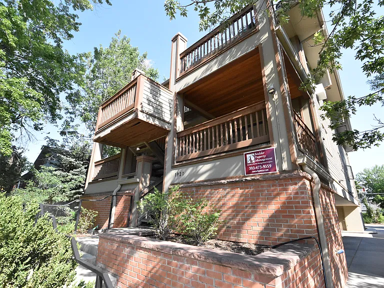 1921 Walnut St #101 — Photo 24