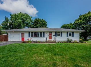 333 Sandalwood Dr, Rochester, NY 14616