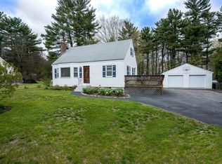 1 Cross St, Foxboro, MA 02035