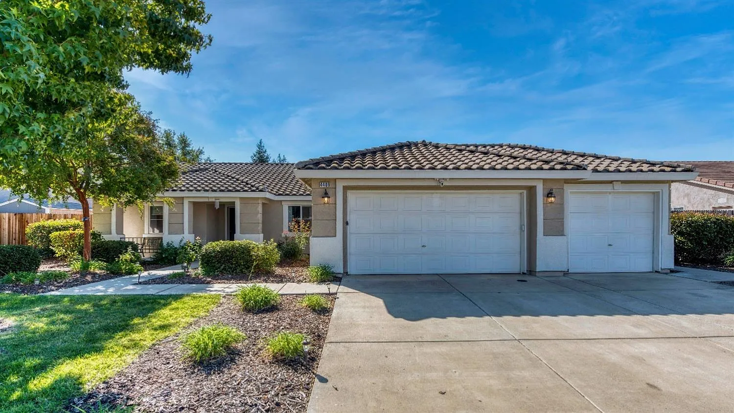 4409 Dusham Cir photo 1