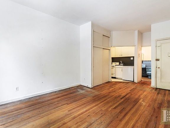 4th image of 223 E 78th St APT 4C