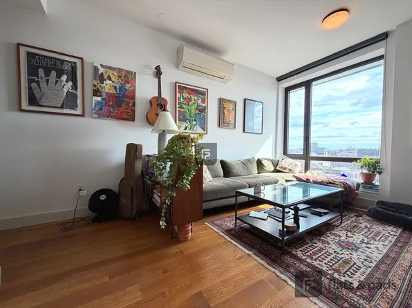 740 Dekalb Avenue image 1 of 17