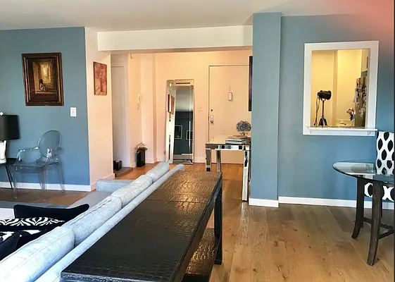 Rented by Manhattan Apartment Organization | media 126