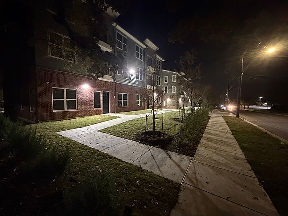 5th image of 1414 N Locust St #1101