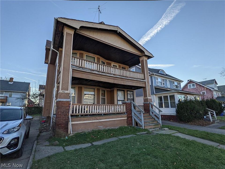 1st image of 11918 Hamlen Ave