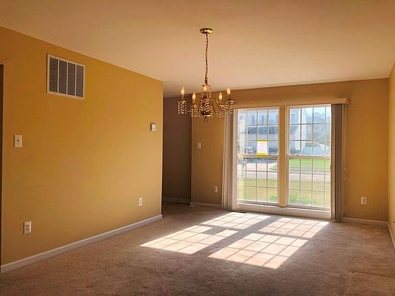 Entrance and Living/Dining Room Combo