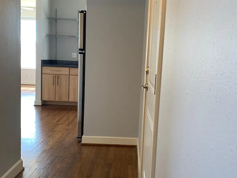 5621 Pershing Ave #32 — Photo 12