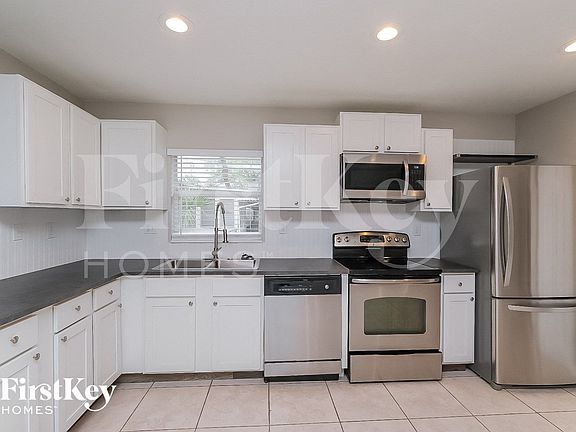 5th image of 1638 Newark St S