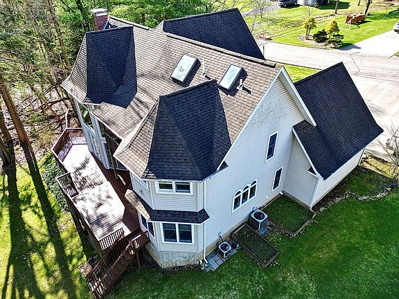 3rd image of 113 Oak Ridge Dr