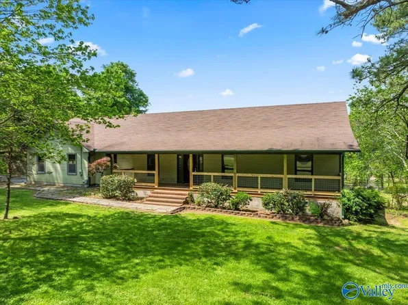 365 Buttermilk Rd, Albertville, AL 35951