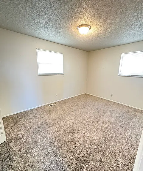 2122 E 116th Pl — Photo 12