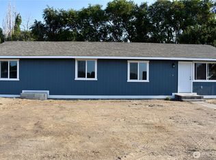 9854 Apple Rd NE, Moses Lake, WA 98837