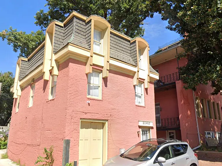 1140 4th St NW — Photo 1