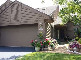 N81W13569 Golfway Dr, Menomonee Falls, WI 53051