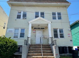 35 Hanford St #2R, Newark, NJ 07114