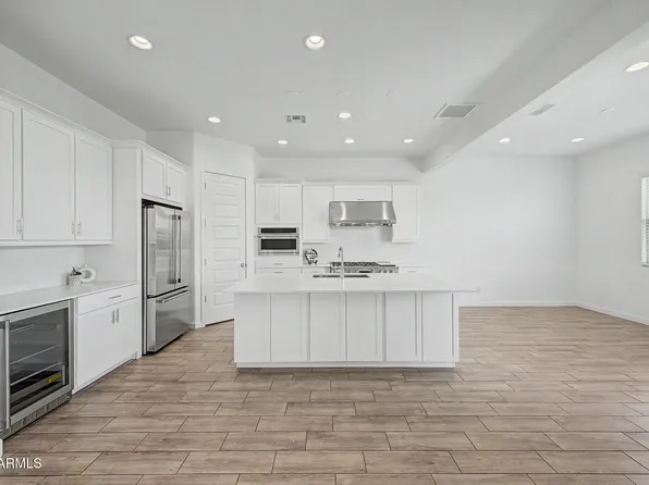 9416 S 41ST Drive, Laveen, AZ 85339