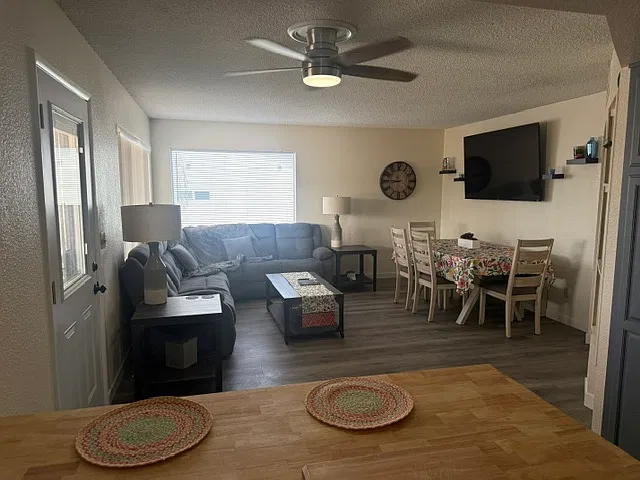 2 bed, 1286 sqft, $1,795 — Photo 3