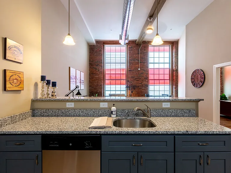 Pacific Mill Lofts — Photo 38