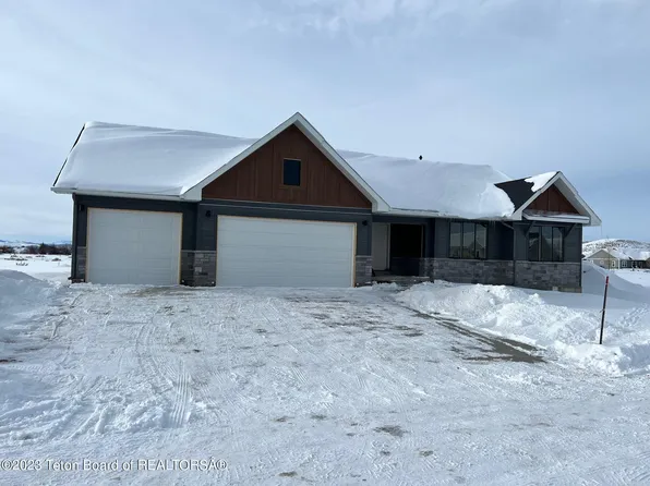 1320 Arroyo Ave, Pinedale, WY 82941