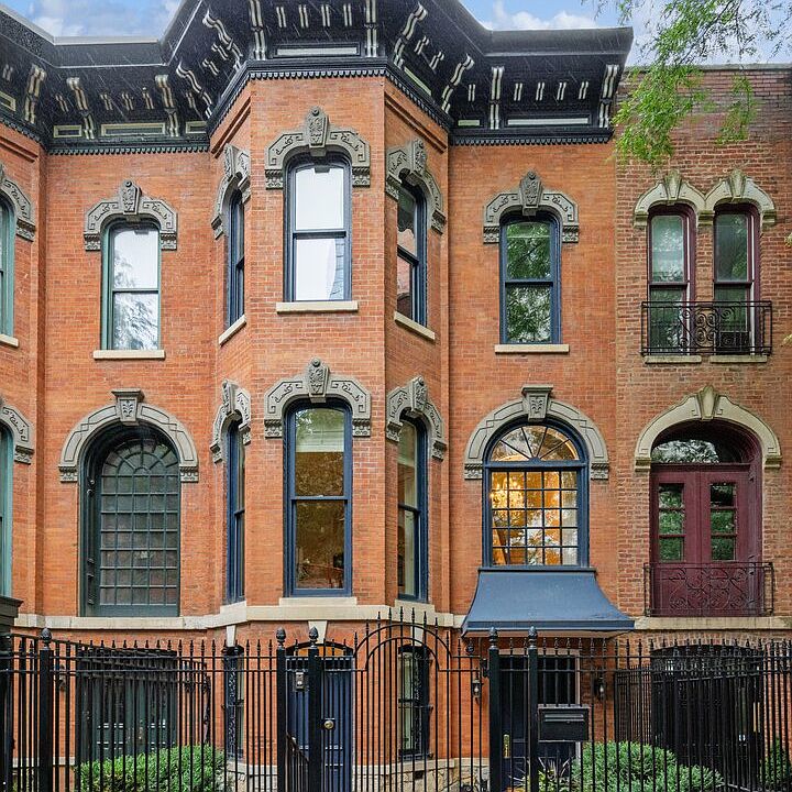 1st image of 24 W Chestnut St