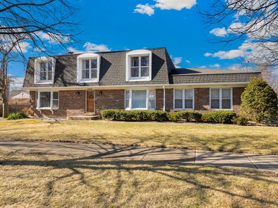 2202 N Williamsburg St, Arlington Heights, IL, 60004
