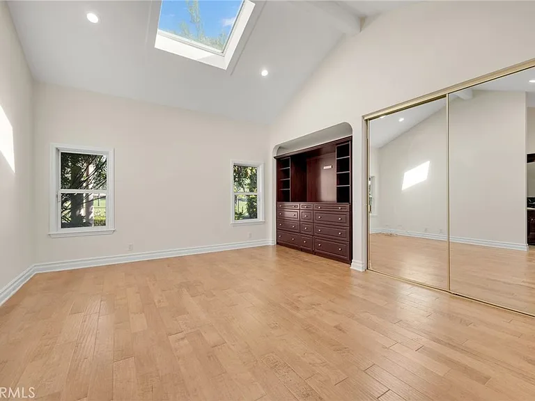 6042 Foxfield Ln — Photo 38