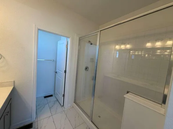 1940 S Poplar Ct, Denver, CO 80224