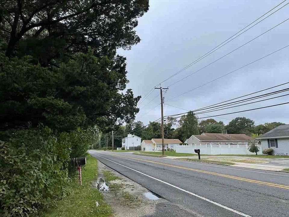 2nd image of 571 Zion Rd