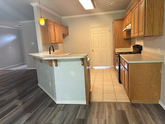 3rd image of 2614 Silvertree Dr #2614