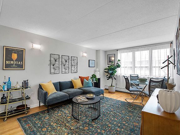 2nd image of 220 Manhattan Ave APT 7P