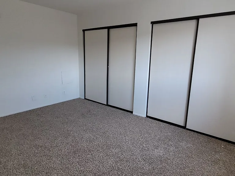 4513 Woodman Ave. — Photo 6