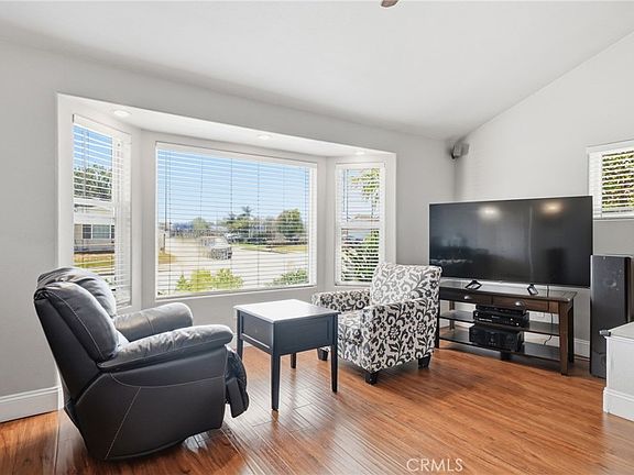 4th image of 5021 Olga Ave