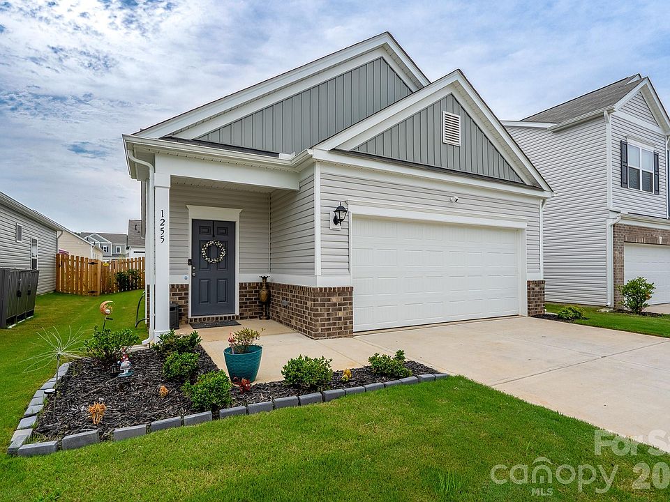 1st image of 1255 Langston Ln