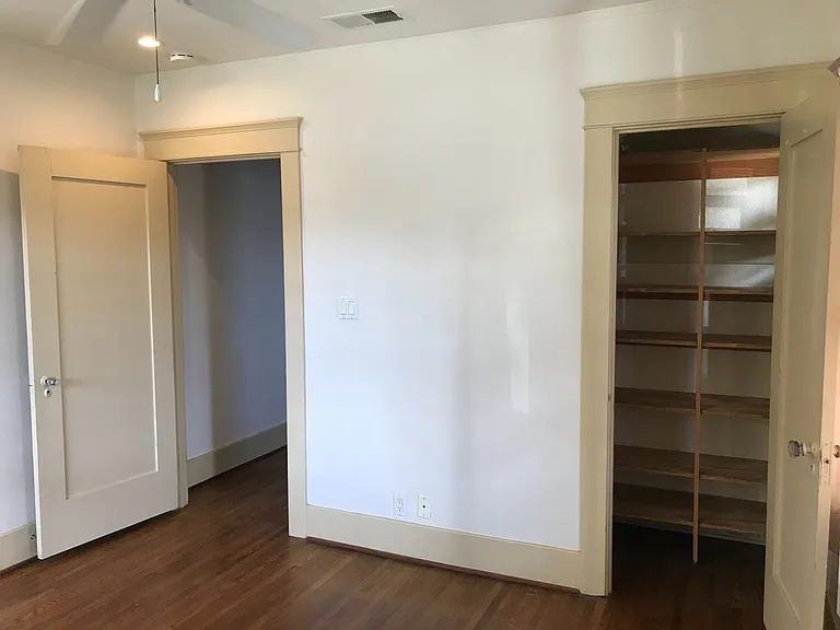 Fenced 3 Bedroom House with Two Car Driveway! Located in the Heart of North Park! In Unit Washer ... — Photo 12