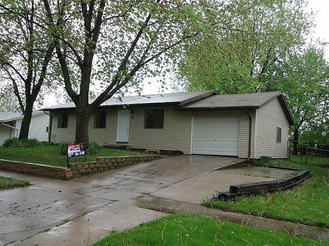 1st image of 85 Heritage Dr