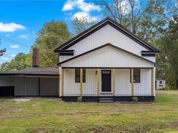 1325 Buckhorn Dr, Suffolk, VA 23437